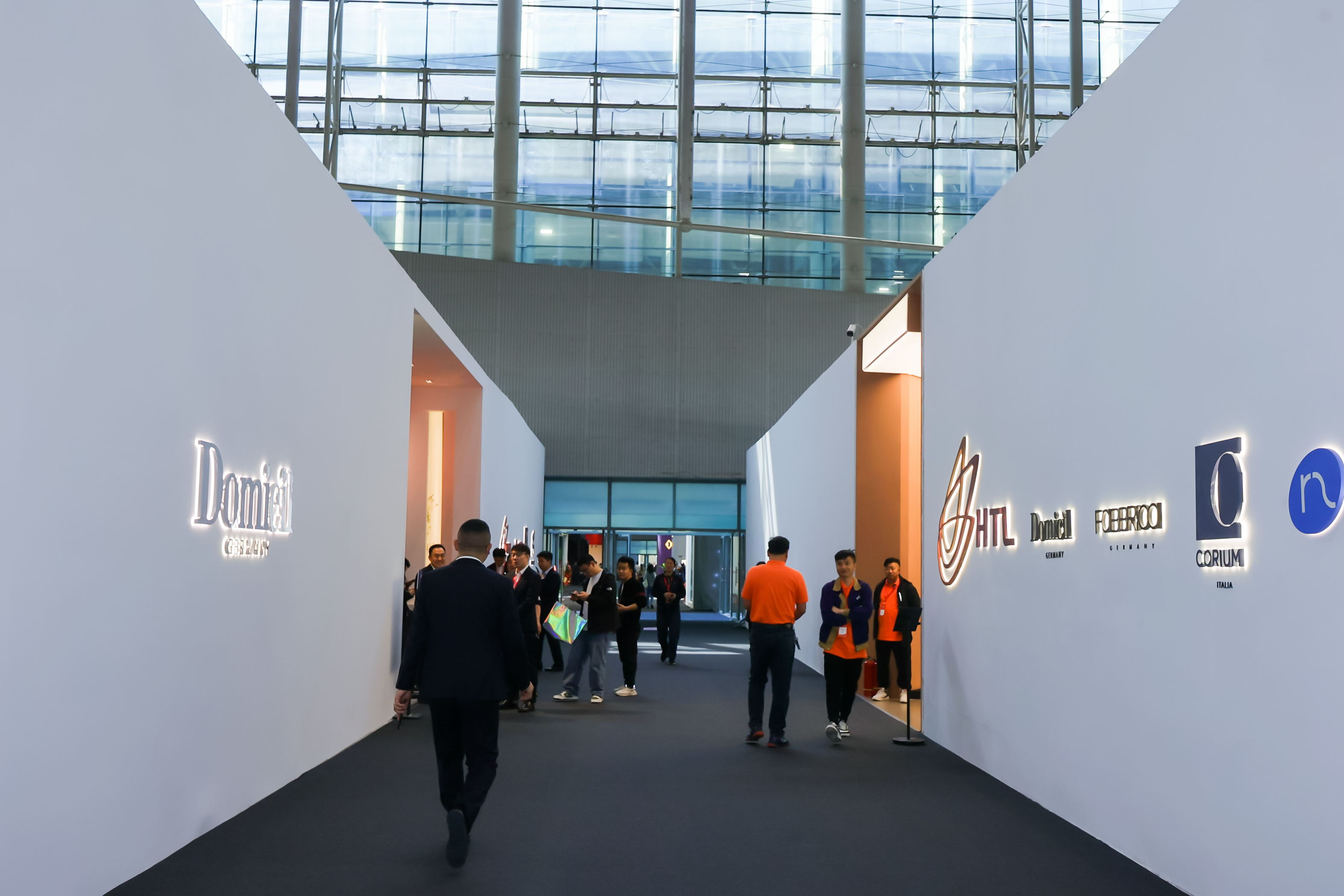 Ergonomic Height Adjustable Table and desk manufacturers in China  Ergonomic Height Adjustable Table and desk manufacturers in China