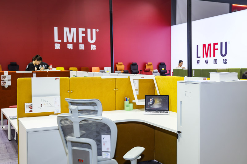 Why Choose BIFMA Compliant Furniture​