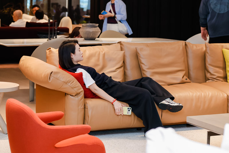 How to Clean a Genuine Leather Sofa Properly