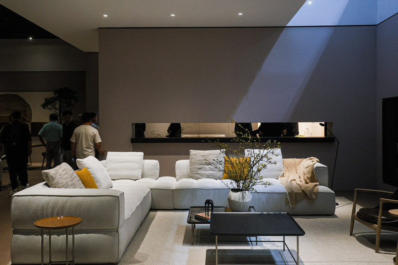 Chenille Fabric a Good Choice for Sofas