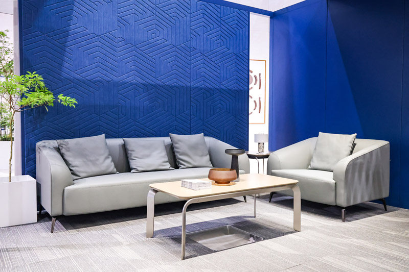 What Makes the Best Contract Grade Furniture for High-traffic Hotel Lounges?