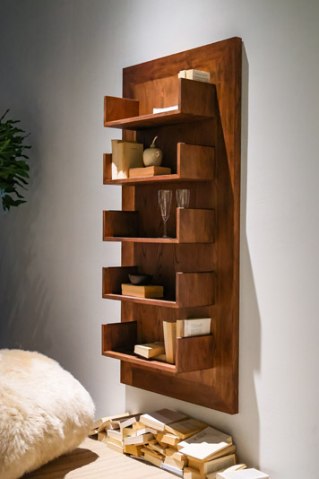 How to Remove Mold from Wooden Furniture: Mold Removal Solutions for Different Cases