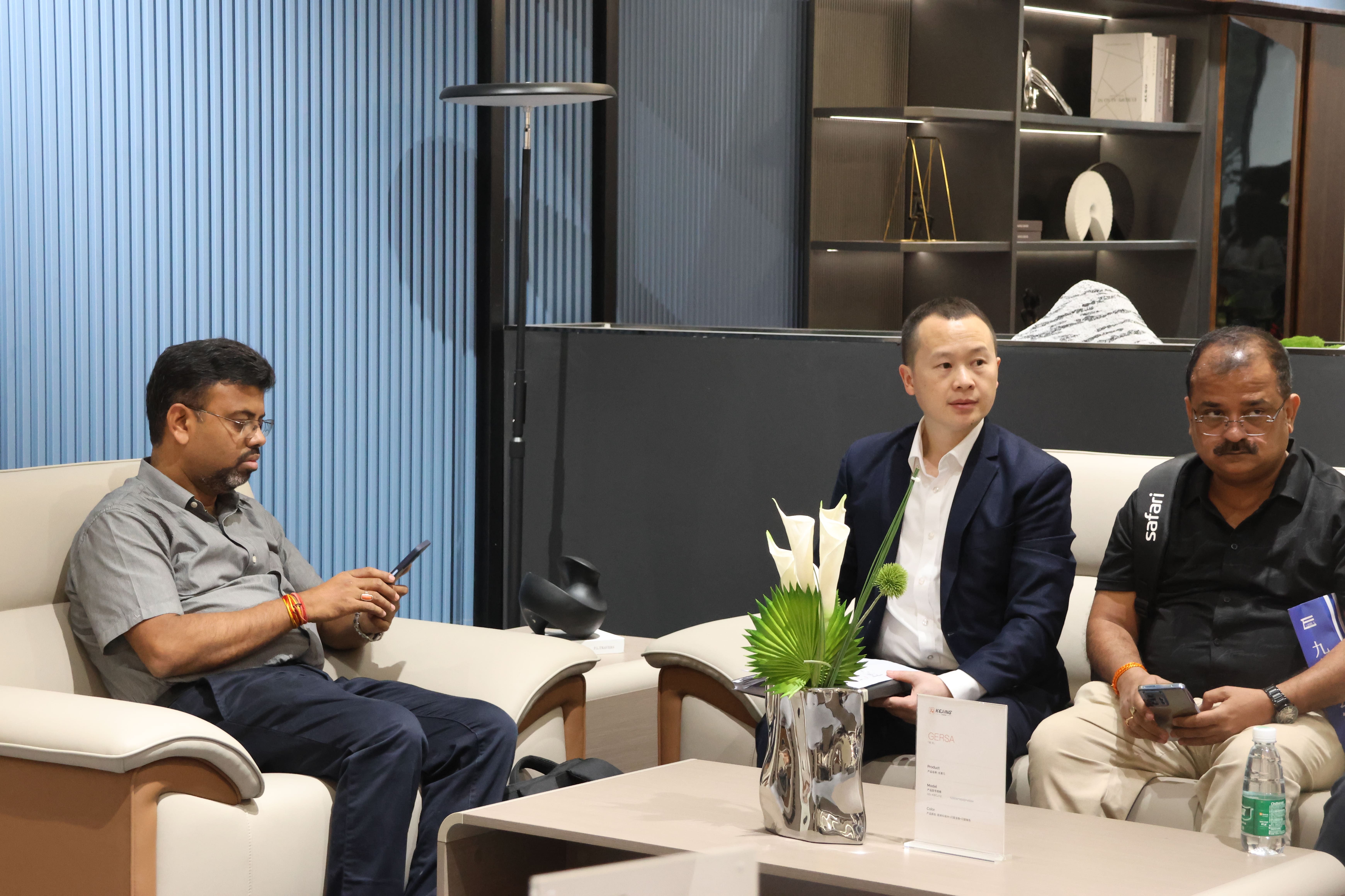 KEJiNG FURNITURE GROUP