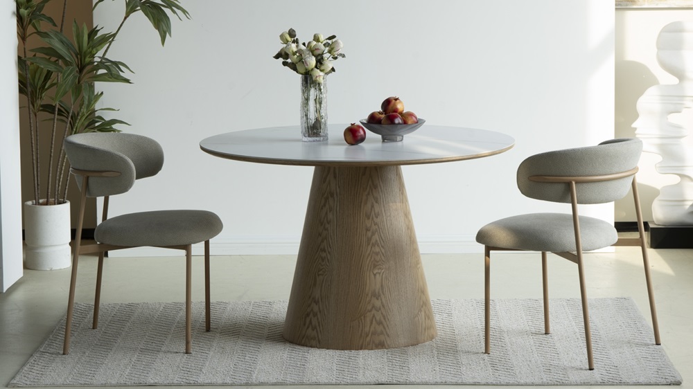 Lauri dining table