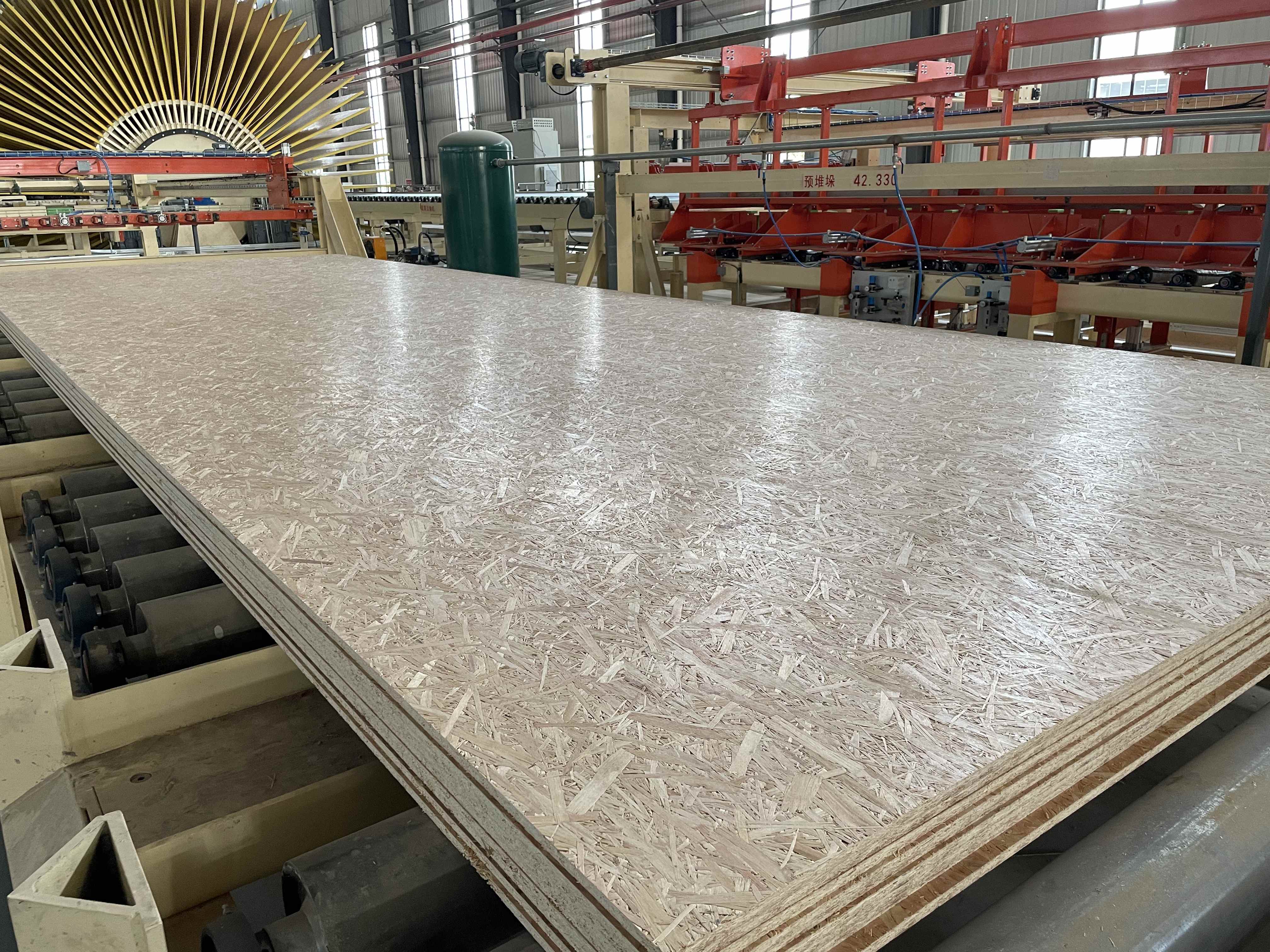 FOSB细表面定向刨花板