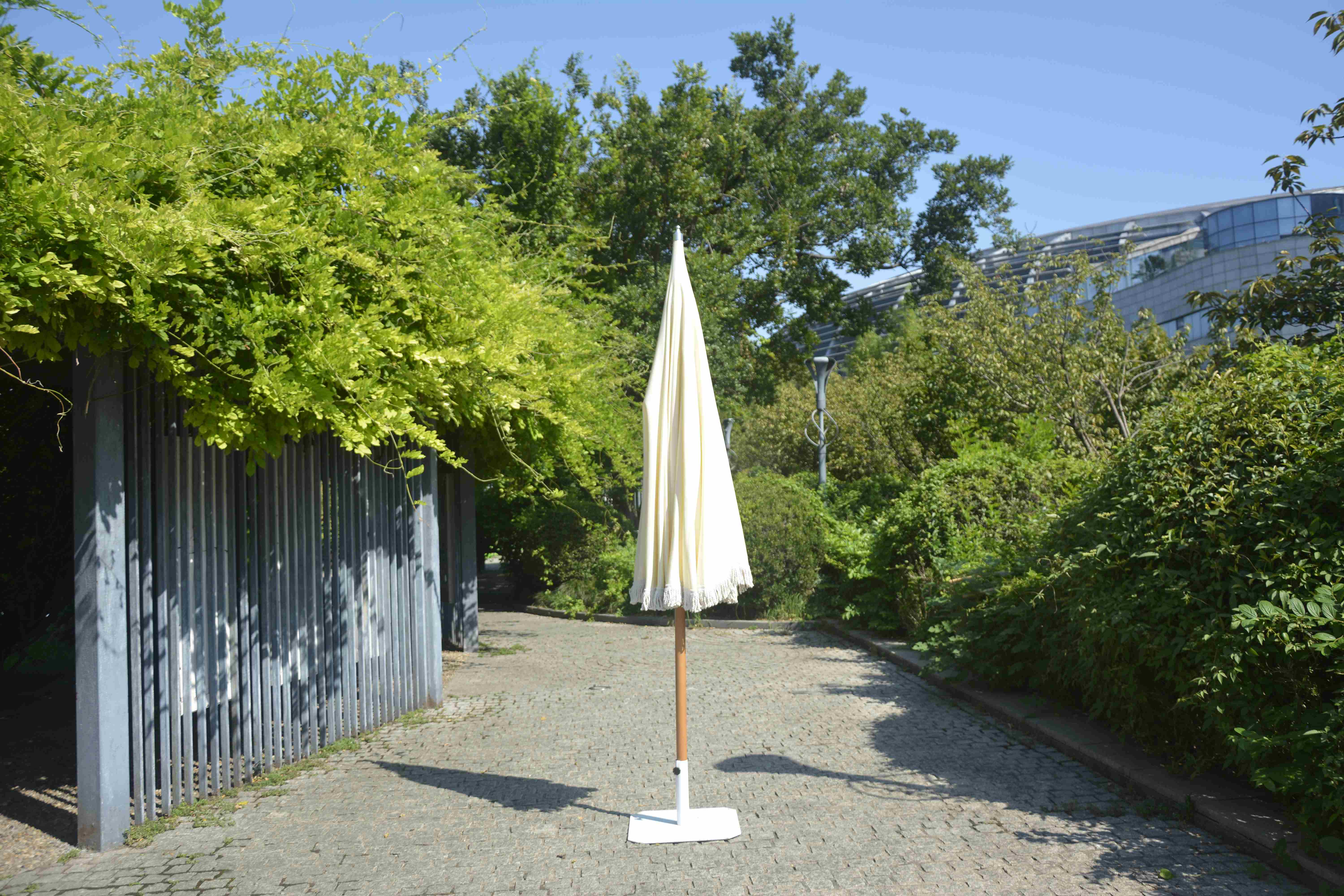 outdoor parasol,beech wood ,pagoda design