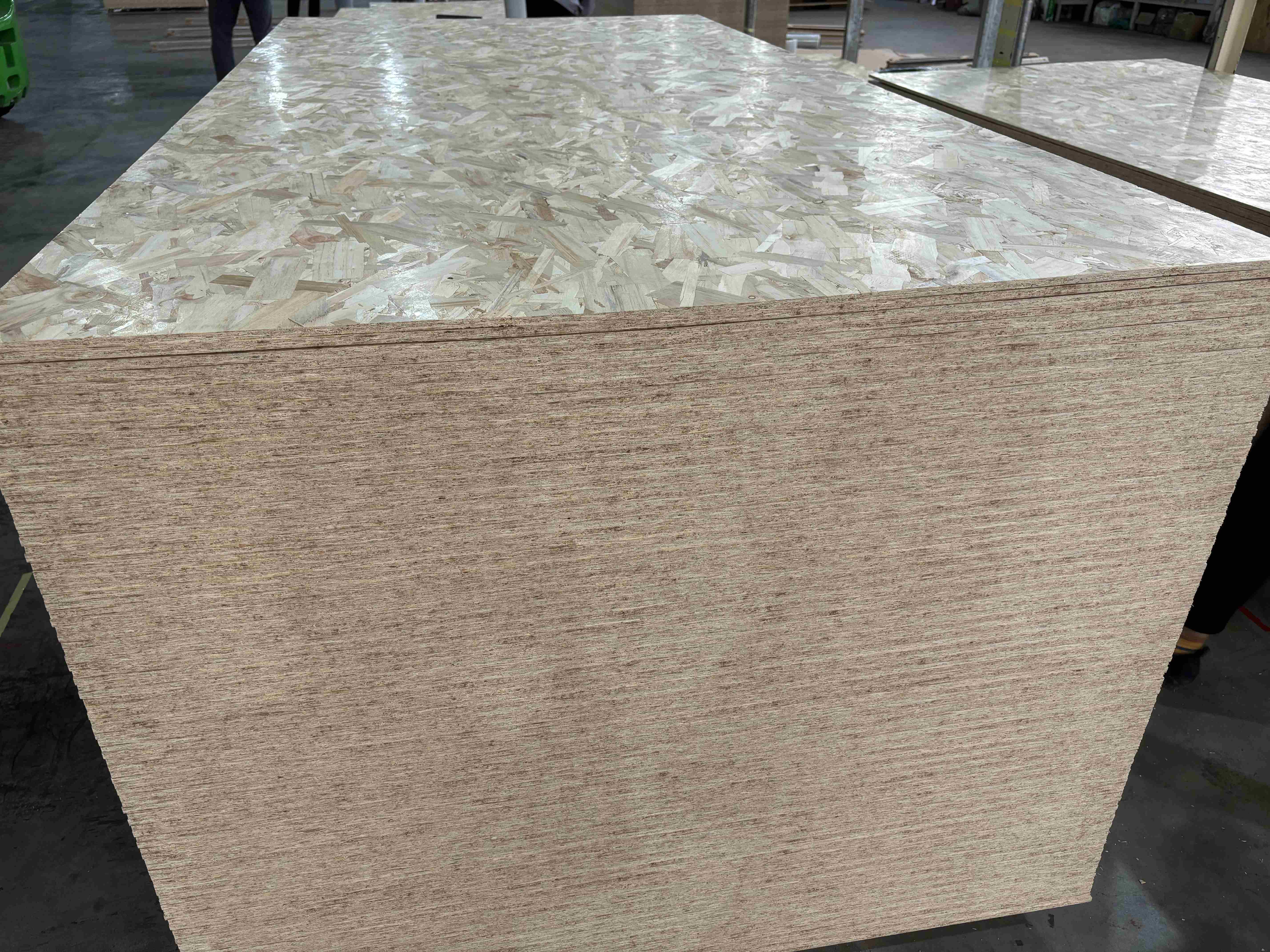Oriented Strand Board (OSB)